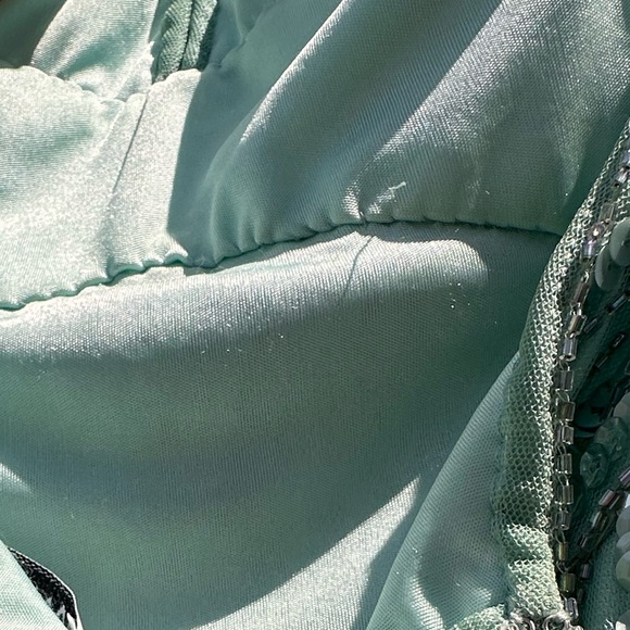 Elegant Green Prom Dress - Picture 7 of 7